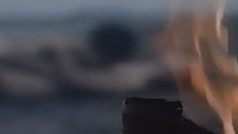 кадр из фильма 蕾を殺る