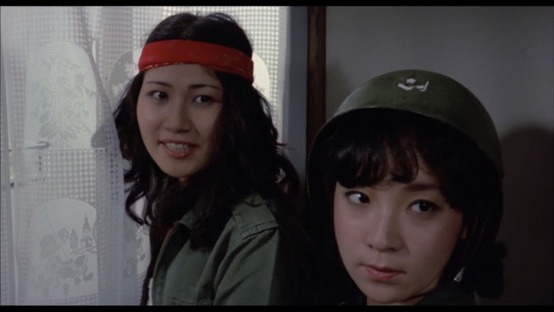 кадр из фильма 情婦はセーラー服