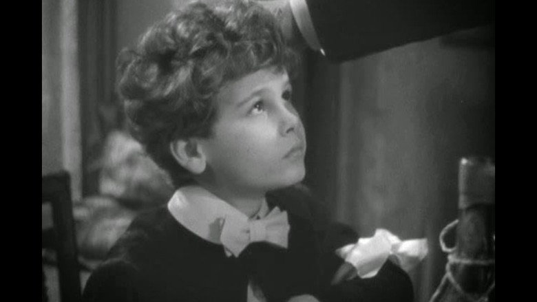 кадр из фильма Юные годы