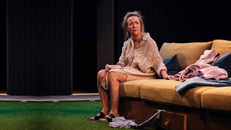 кадр из фильма Att skiljas