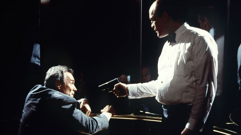 кадр из фильма На линии огня