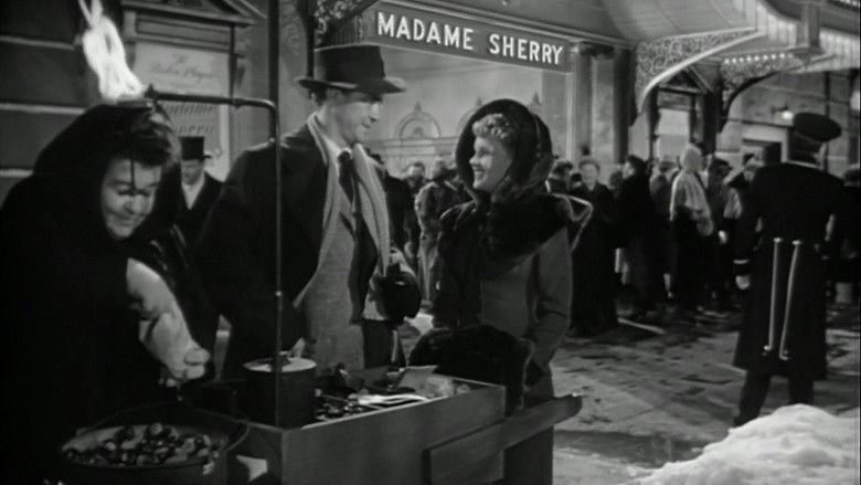 кадр из фильма The Late George Apley