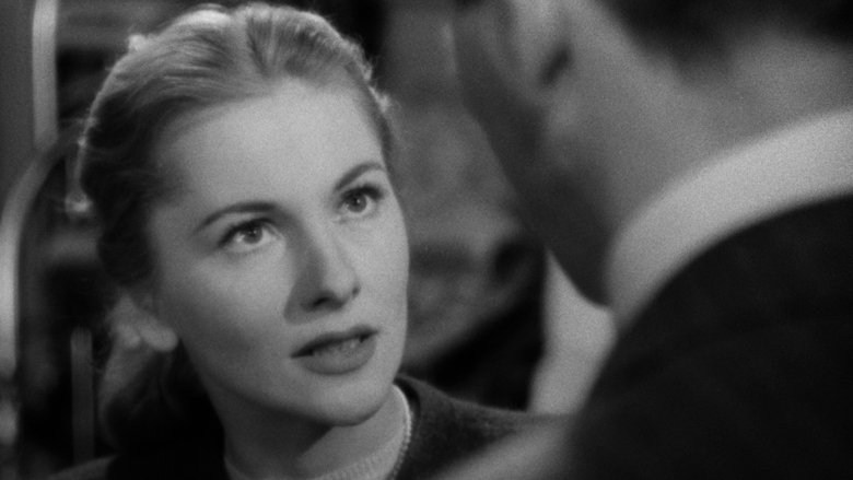 кадр из фильма Kiss the Blood Off My Hands