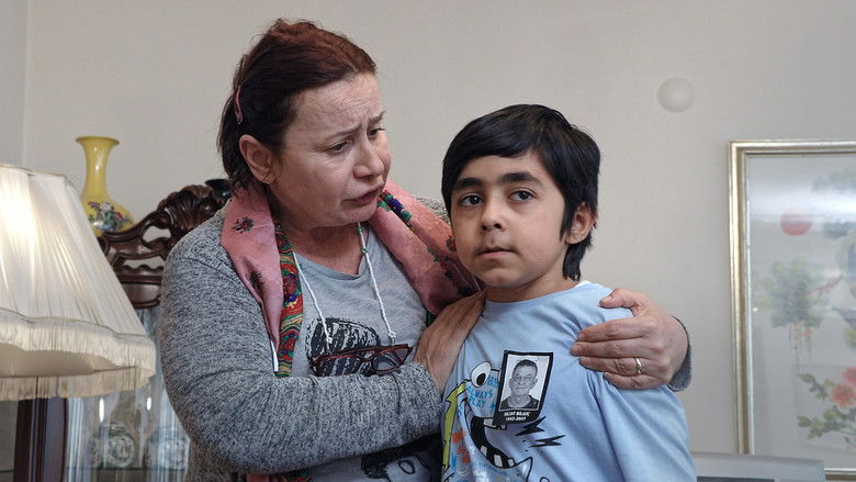 кадр из фильма Ağlamak Serbest Gülmek Yasak!