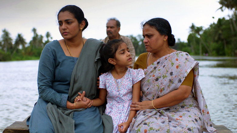 кадр из фильма ഉള്ളൊഴുക്ക്