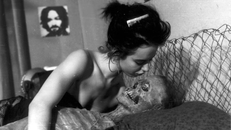 кадр из фильма Некромантик