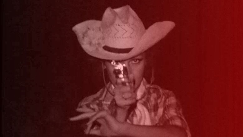 кадр из фильма Bajo las banderas, el sol