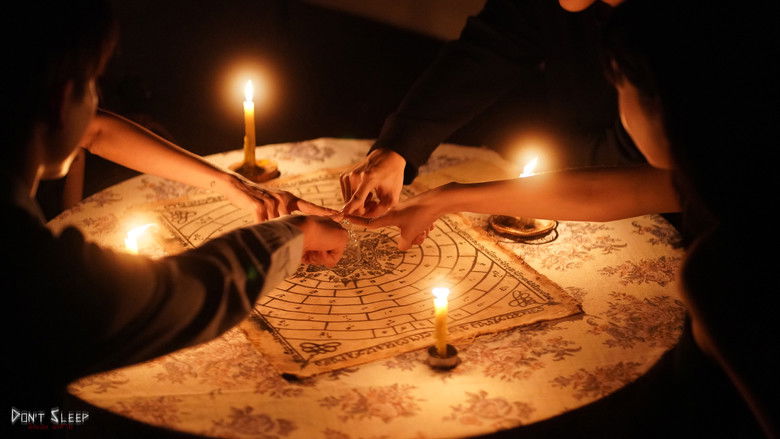 кадр из фильма มึงนอน มึงตาย