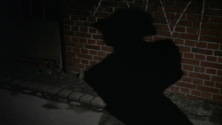 кадр из фильма Нежность волков