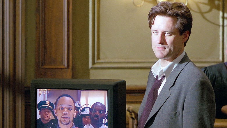 кадр из фильма Судебная ошибка