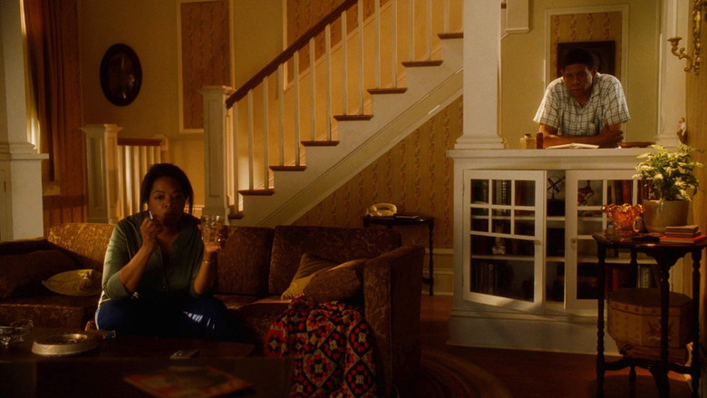 кадр из фильма Дворецкий