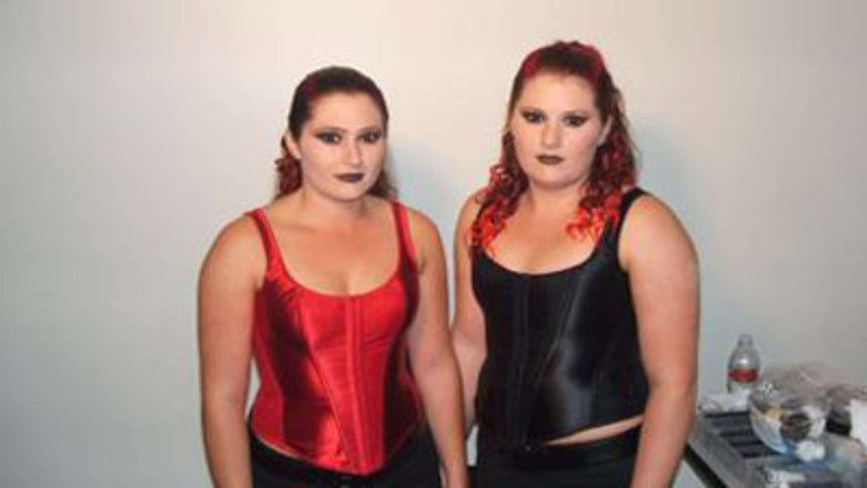 кадр из фильма The Dead Don't Scream