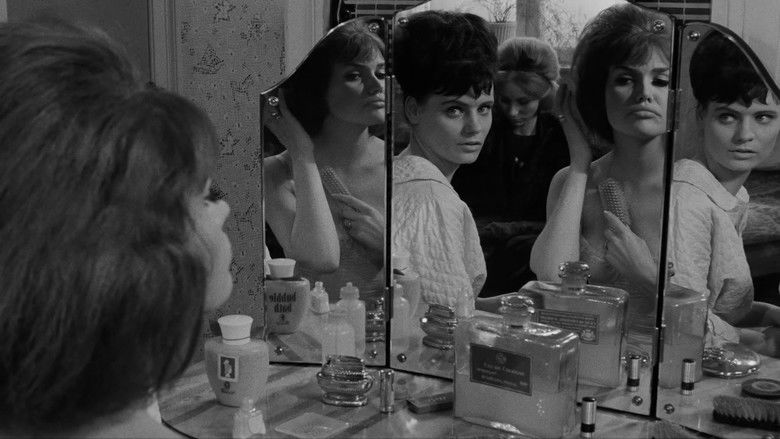 кадр из фильма Villa Vennely