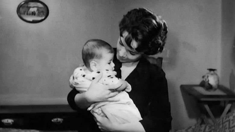 кадр из фильма Θυσιάστηκα για το παιδί μου