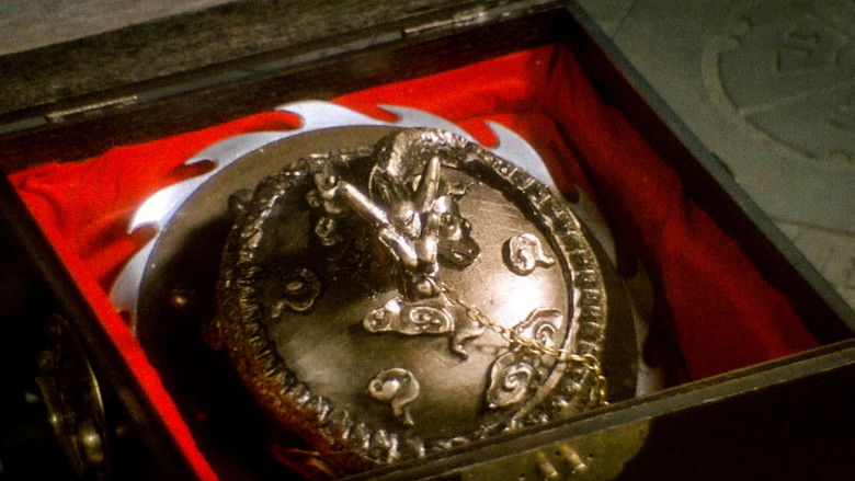 кадр из фильма Летающая гильотина