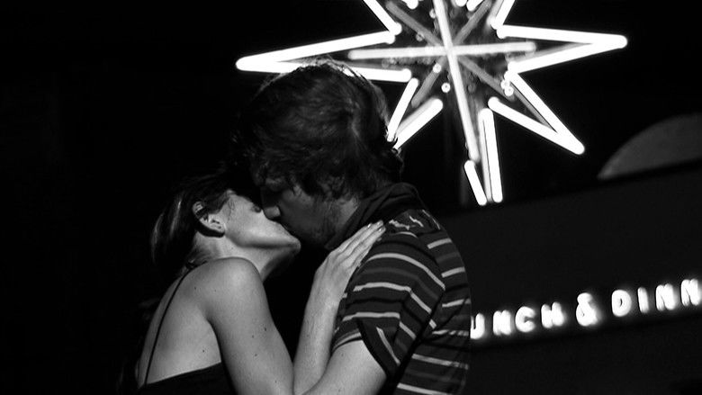 кадр из фильма Полночный поцелуй