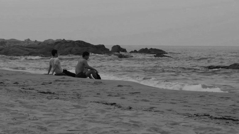 кадр из фильма 검은 여름