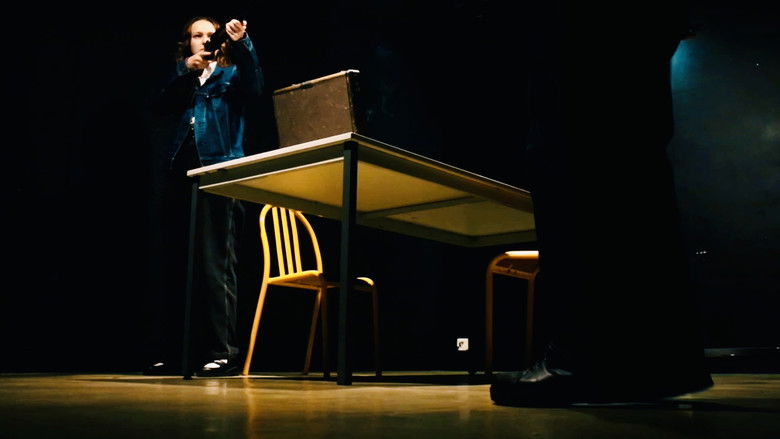 кадр из фильма Le Fusil de Tchekhov