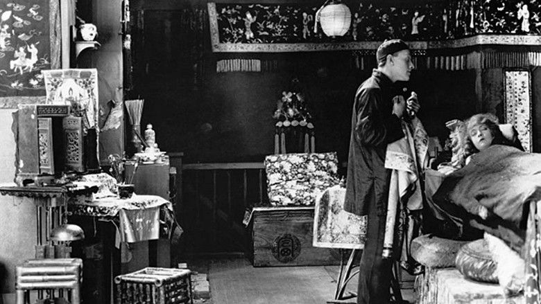 кадр из фильма Сломанные побеги