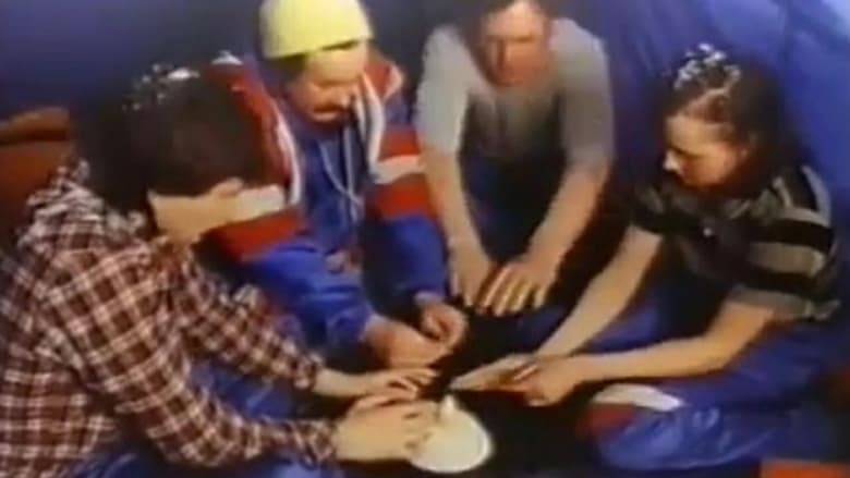 кадр из фильма Партийные бега, или Дребедень на мартовских сугробах