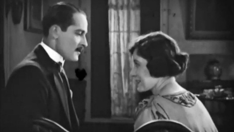 кадр из фильма Getting Mary Married