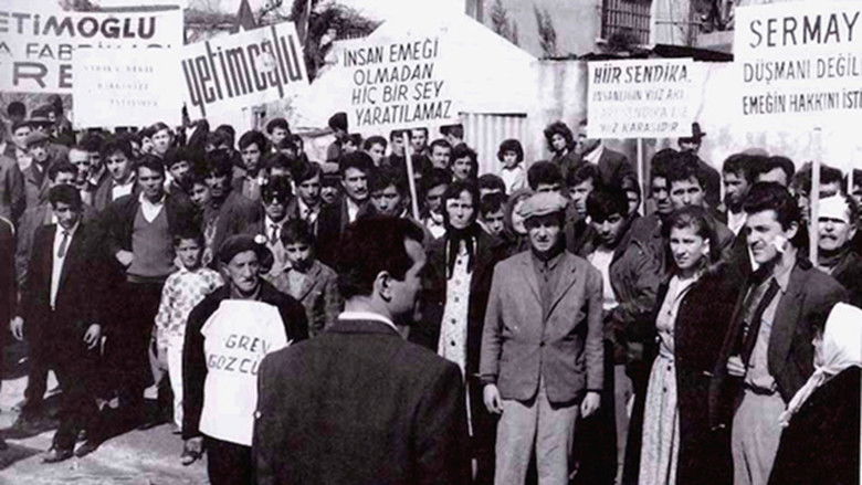 кадр из фильма Karanlıkta Uyananlar