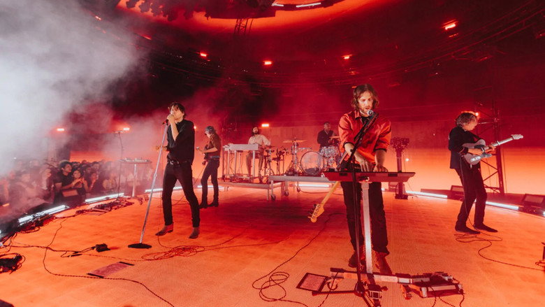 кадр из фильма Terminal 1 : Air, Phoenix et Étienne de Crécy