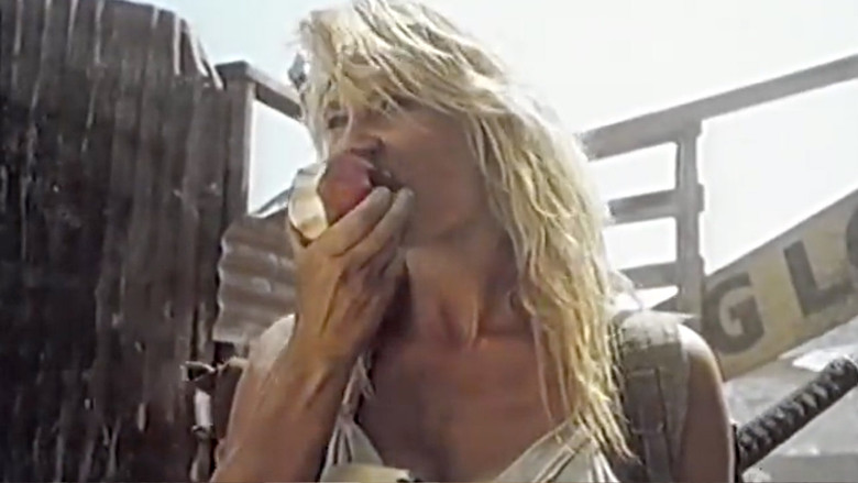 кадр из фильма Феникс-воин