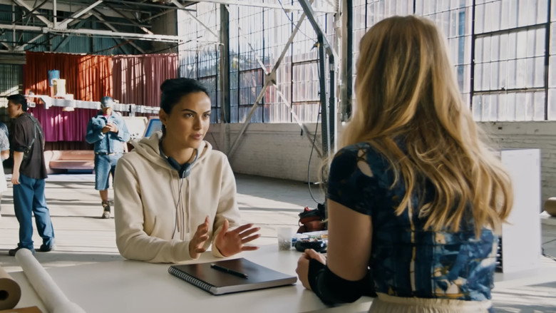 кадр из фильма Идиотка