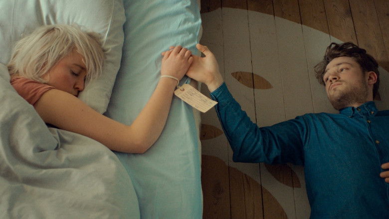 кадр из фильма Красивое проклятие