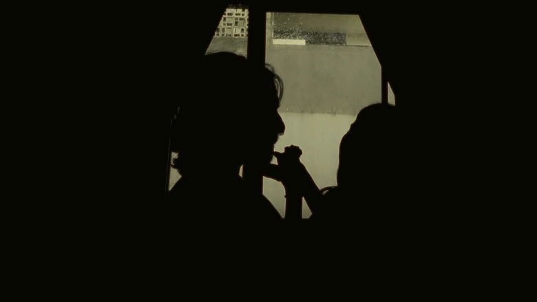 кадр из фильма Hangat Selimut Nadi