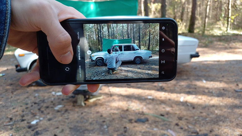 кадр из фильма Şam Bağı