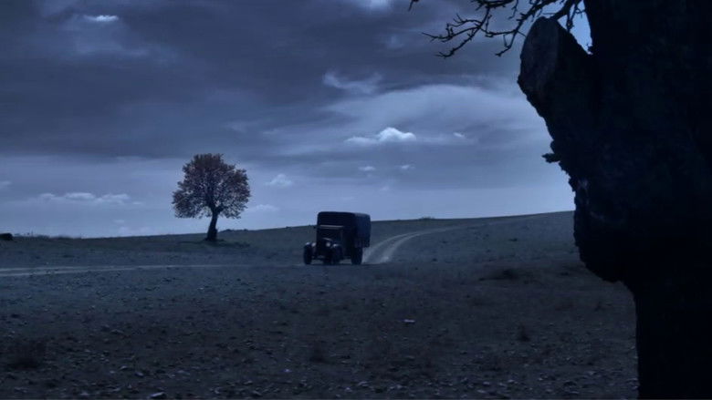 кадр из фильма Los huesos del frío