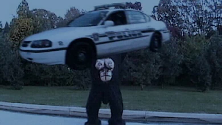 кадр из фильма Снежный человек из пригорода