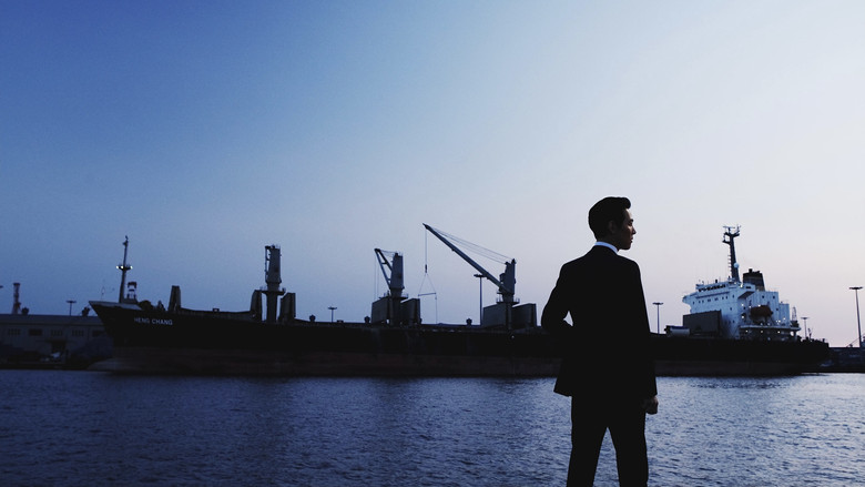 кадр из фильма Новый мир