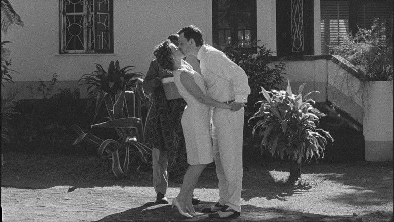 кадр из фильма Табу