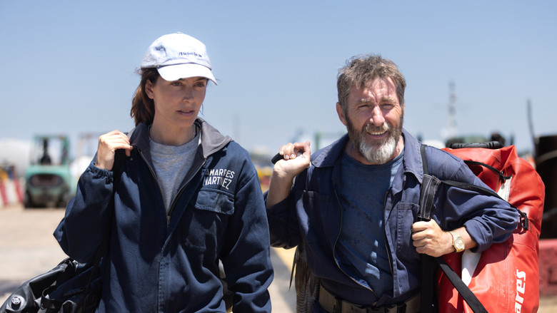 кадр из фильма Los Tigres