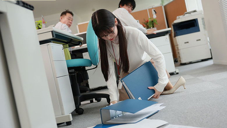 кадр из фильма 黒髪おさげで眼鏡部下のカラダが予想以上にスケベ過ぎて…二人で会社をバックレて朝から晩まで性欲尽きるまでとにかくハメまくった24時間