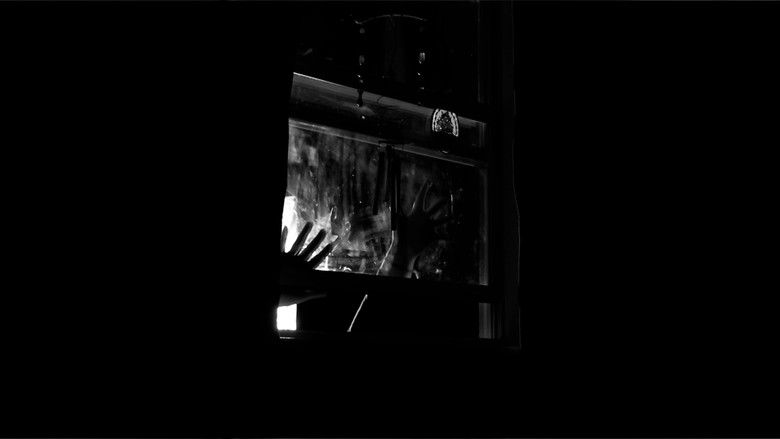 кадр из фильма DRAIN.