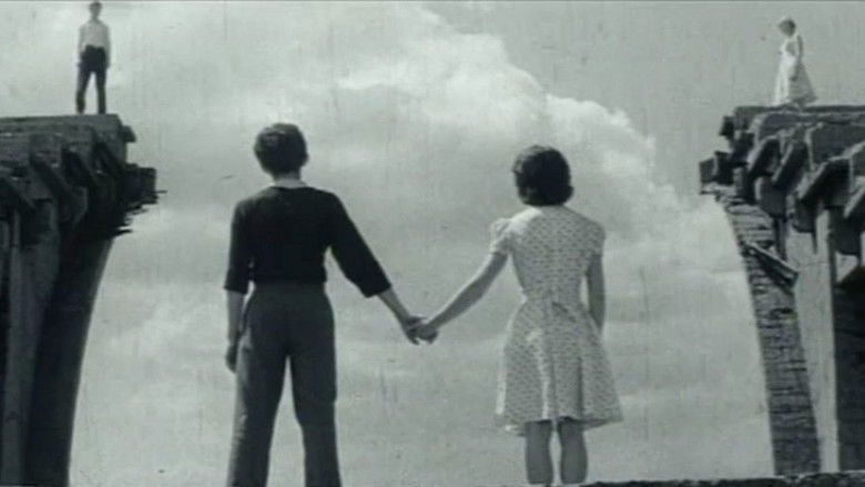 кадр из фильма Чистые пруды