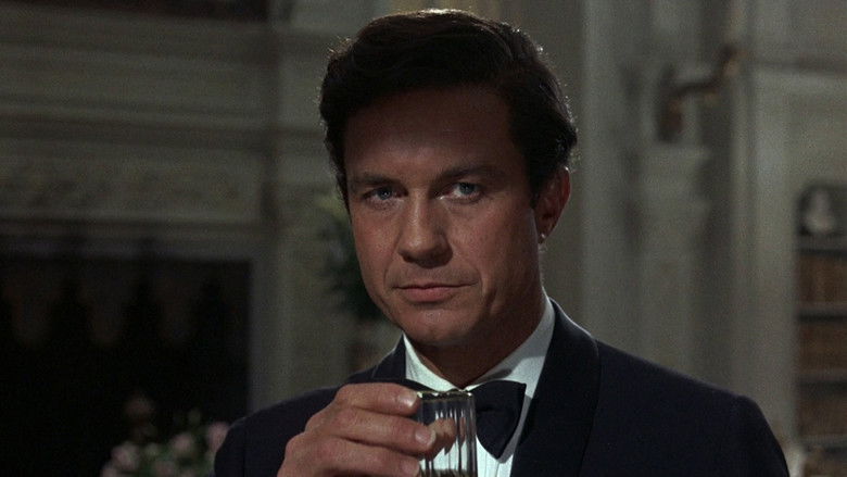 кадр из фильма Горшок меда