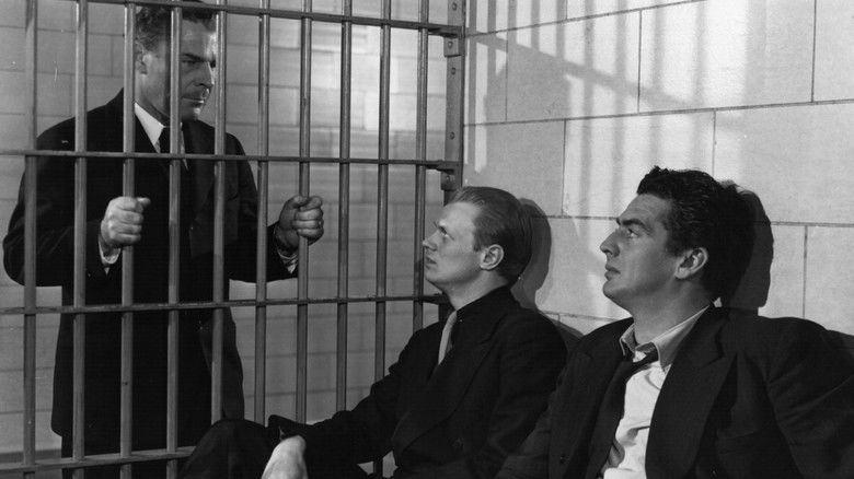 кадр из фильма Поцелуй смерти