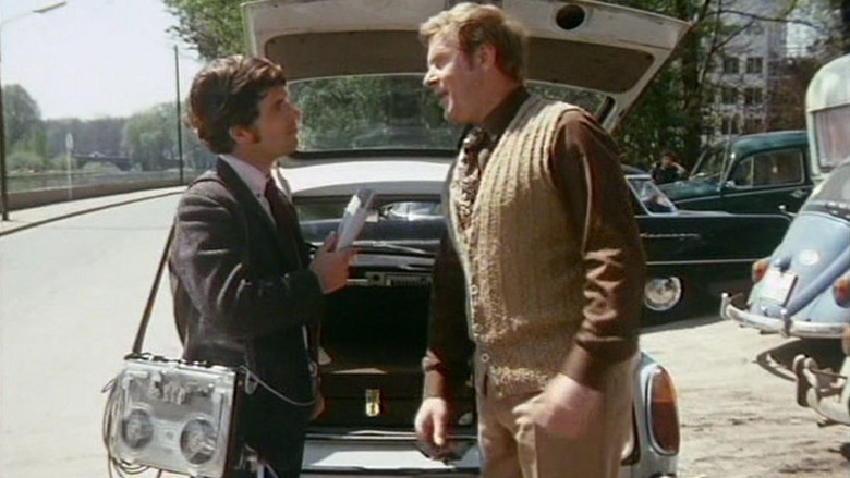 кадр из фильма Новый горячий секс-доклад – То, что мужья считают невозможным