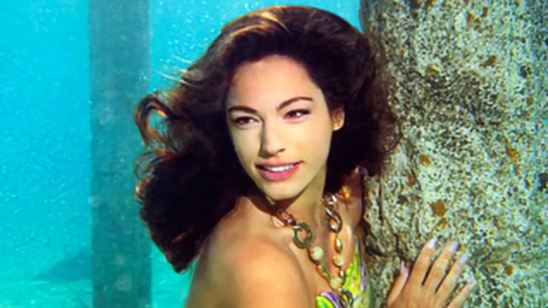 кадр из фильма Моя мама русалка