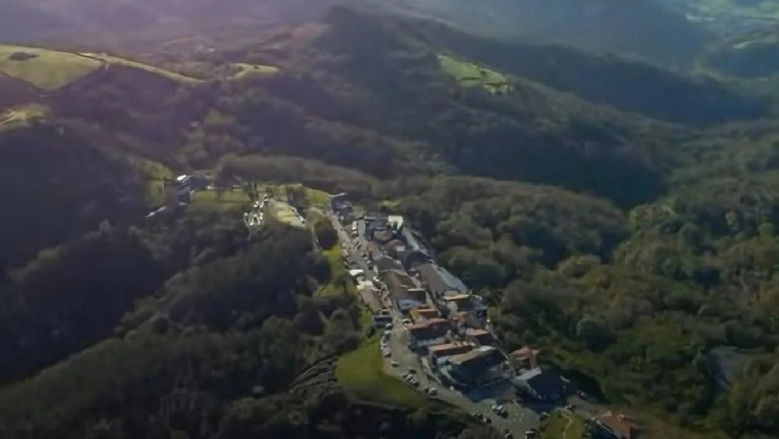 кадр из фильма Mugarantz. Hacia la frontera