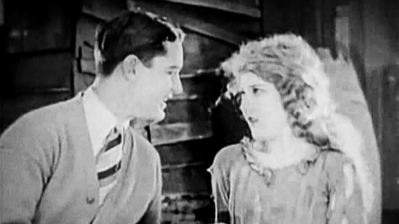 кадр из фильма Tess of the Storm Country