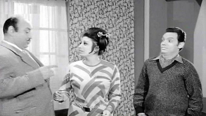 кадр из фильма آدم والنساء