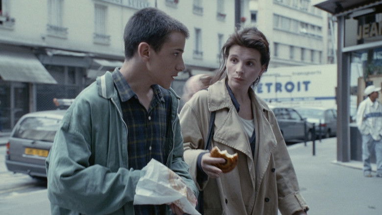 кадр из фильма Код неизвестен