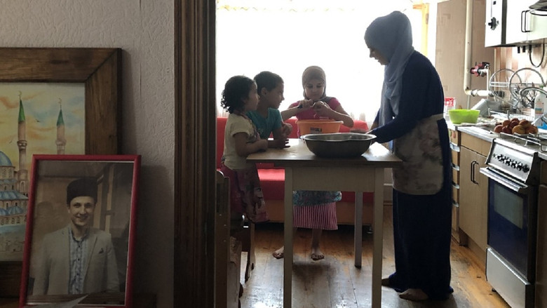 кадр из фильма Return