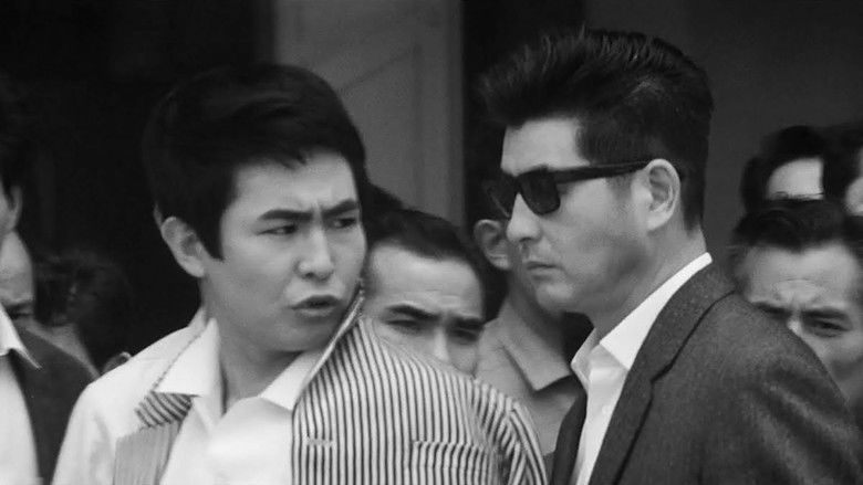 кадр из фильма Бледный цветок